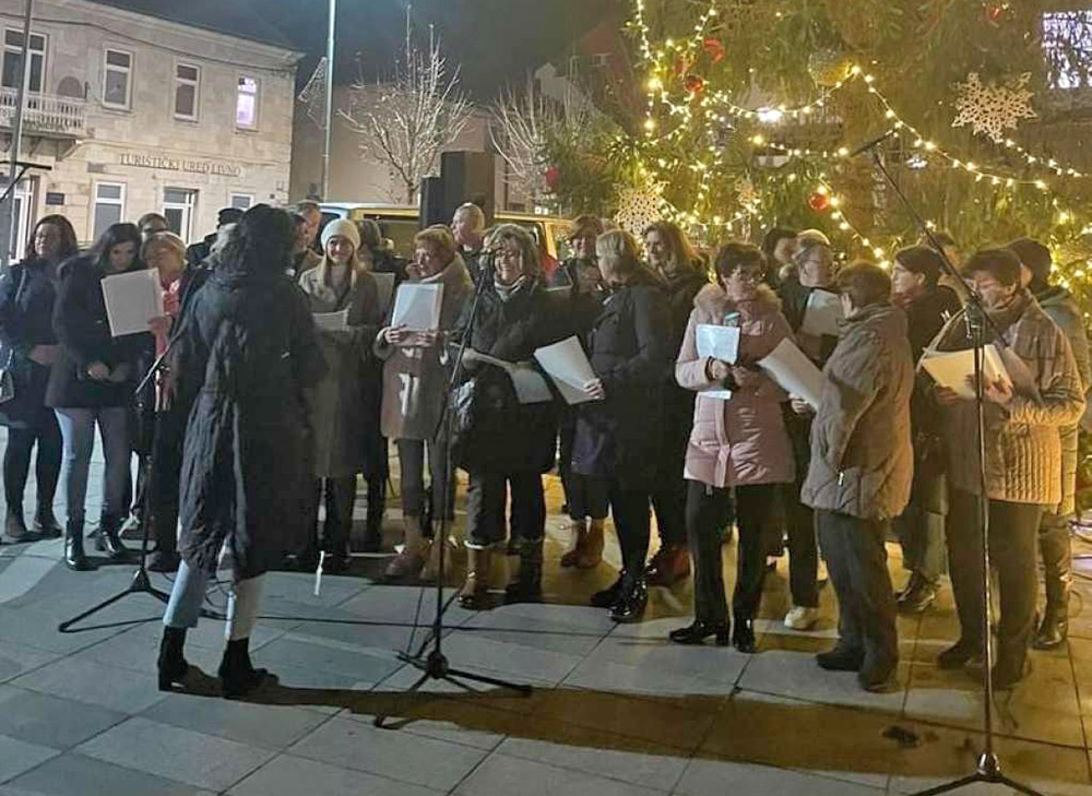 Započele adventske manifestacije u Livnu, Tomislavgradu i Kupresu