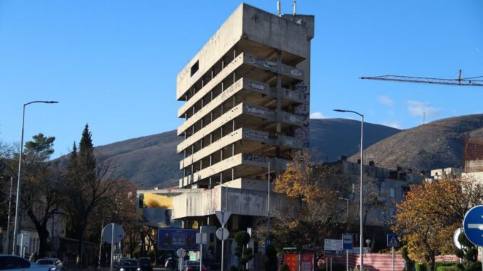 staklena-banka-u-mostaru